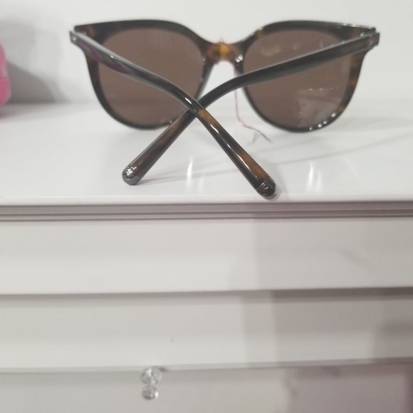 dolce gabbana - Picture 3 of 3